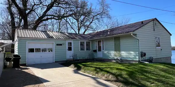 415 W 3rd Street