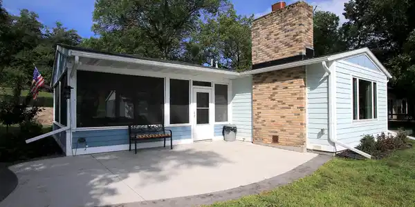 21370 654th