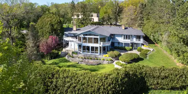 1065 Edgewood Hills Road