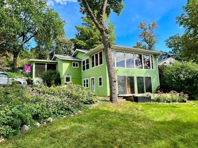 709 Lakeshore Drive