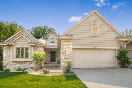 1663 Lake View