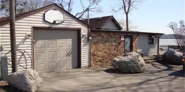 2501 Spring Lake Road SW
