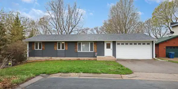 4811 Hanover