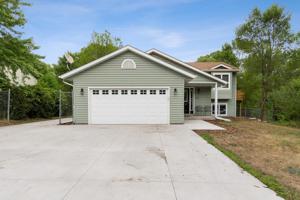 1120 Lake N