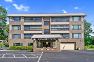 3090 Lexington N