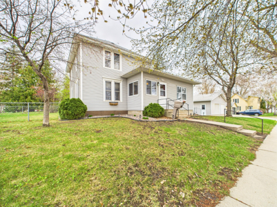303 1st Street SE