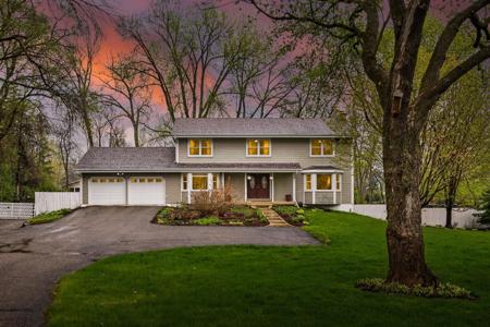5525 Wedgewood Drive