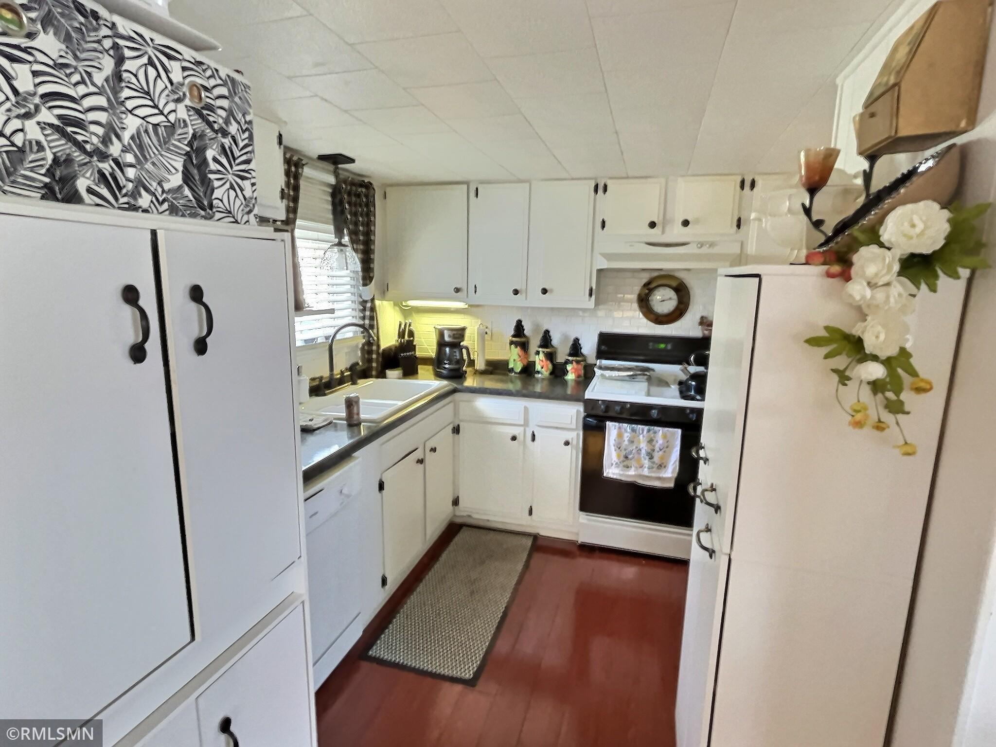 Image 3 Image 3