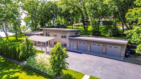1710 E Shore Drive