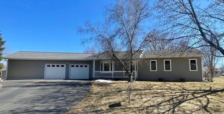 608 Fagstad Street NE