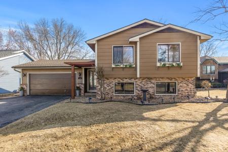 7137 Muirfield Lane