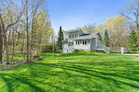 6715 Sioux Trail