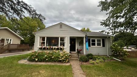 1117 Olive Street W