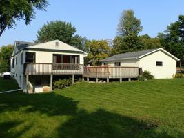 810 Montrose