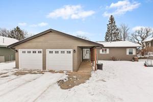 24079 Pineview