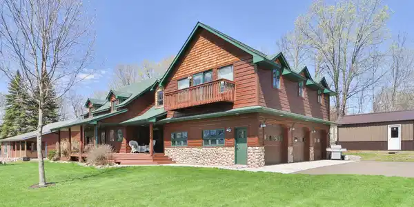 1500 White Cloud Drive S