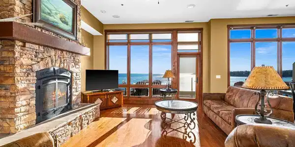 1412 #4-102 Burlington Road