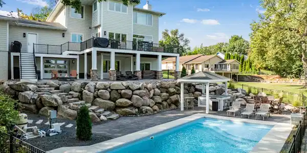 3374 Sycamore Trail SW