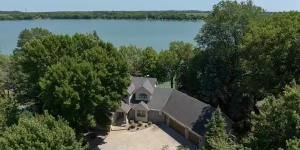 6312 Killarney