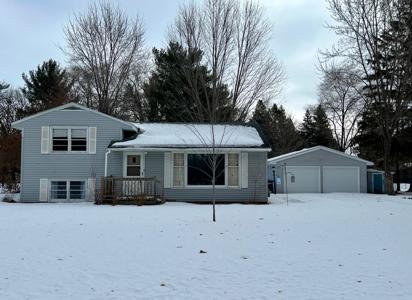 18606 Riverwood Drive