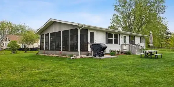 26504 Lakeview Drive