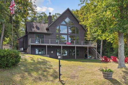 1723 S Deer Lake Circle