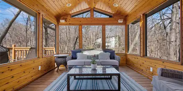 615 Minnetonka Highlands Lane