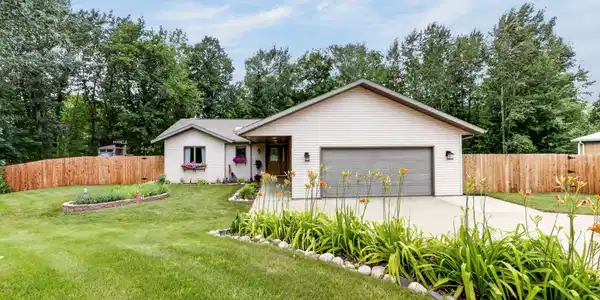 35695 Brookside Lane