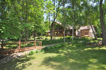 21079 Foothill Trail
