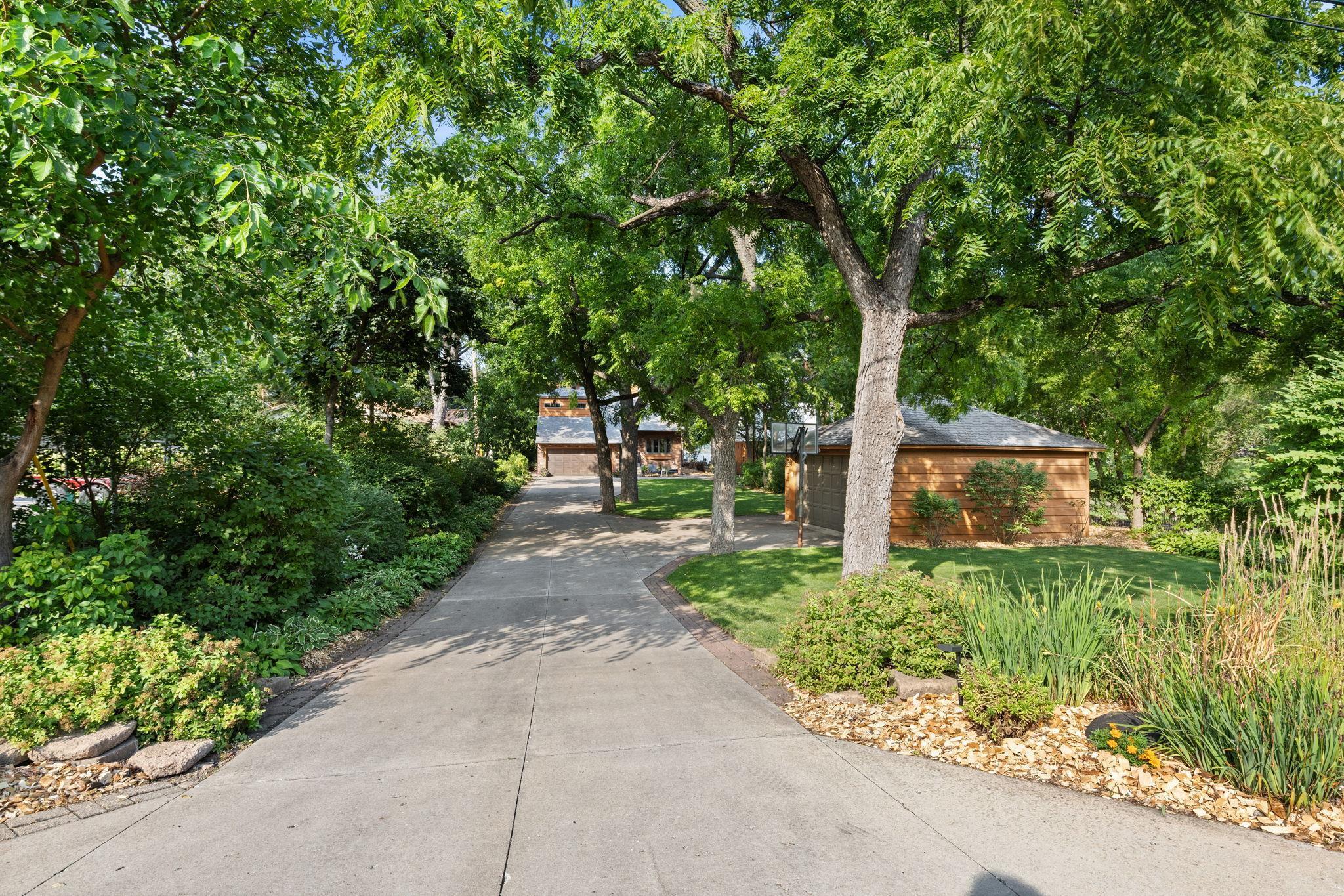 Image 1 Image 1