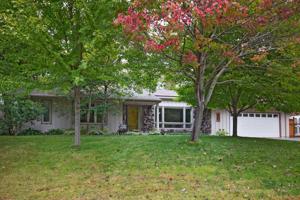 302 Maple Island Road
