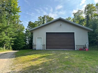 38531 Grave Lake Road