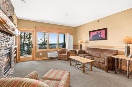 1412 # 5-207a Burlington Road