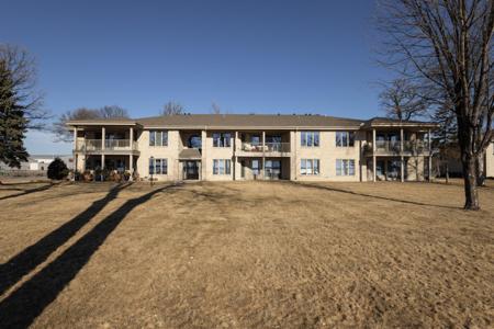 502 W Lake Drive