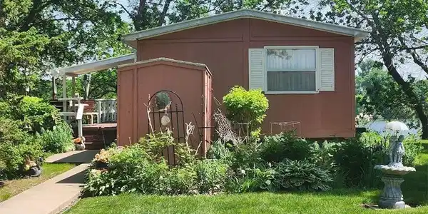 274 N Shore Drive