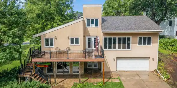 4137 Eau Claire Trail NE