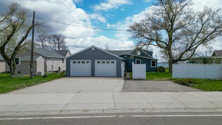 804 Lake Shore Drive