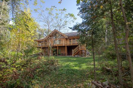 1003 Sunset Hill Road NE