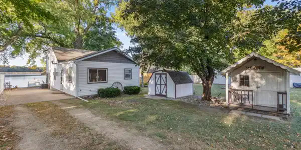 7014 Laura Lane