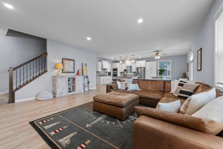 2563 Jaber Avenue NE