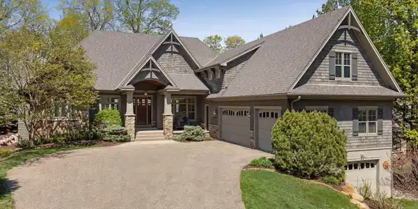 6387 Cliffwood Circle