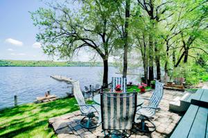 317 Lake S