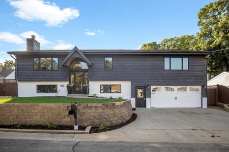 1723 Canary Lane