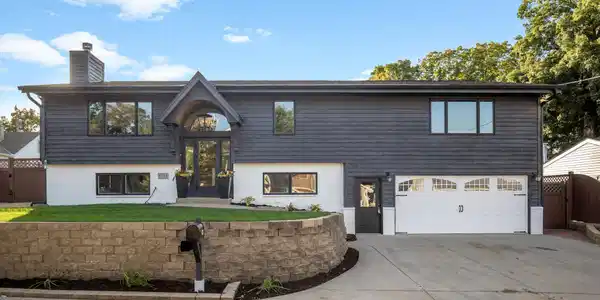 1723 Canary Lane