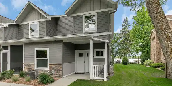 250 Three Havens Drive NE Unit 4