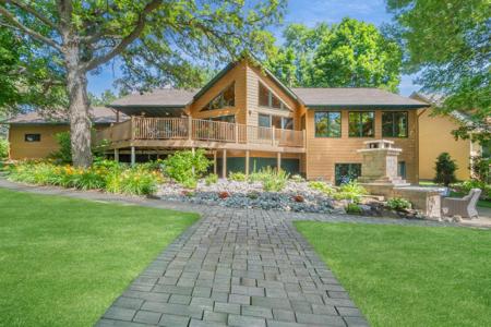 5114 Park Irene Drive NE