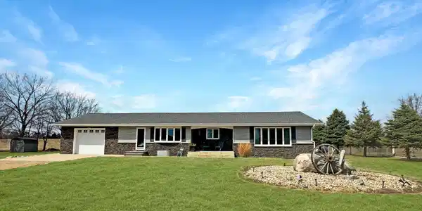 45 Lakeview Drive