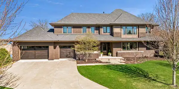 3776 Woodland Cove Parkway