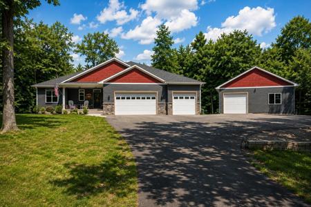 5958 Hidden Lane