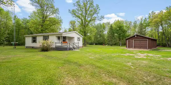 21982 Grouse Lane